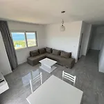 Beauty ! Uphill Location