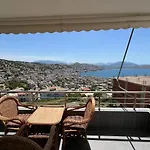 Apartment Beauty ! Uphill Location *