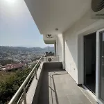 Beauty ! Uphill Location *