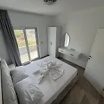 Apartment Beauty ! Uphill Location *