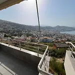 Beauty ! Uphill Location Апартаменты