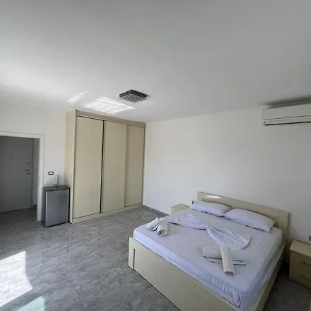 Beauty ! Uphill Location Saranda