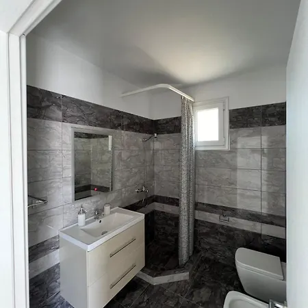 Апартаменты Beauty ! Uphill Location *