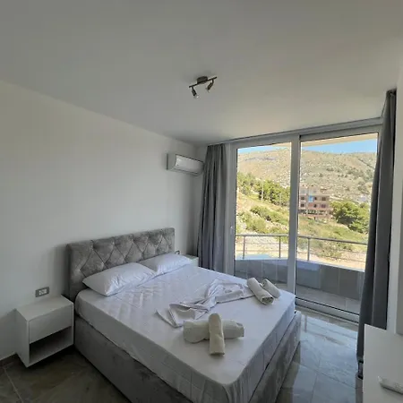 Beauty ! Uphill Location *