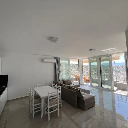 Beauty ! Uphill Location