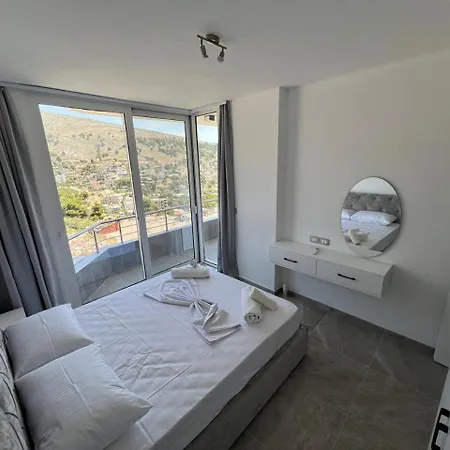 Beauty ! Uphill Location *
