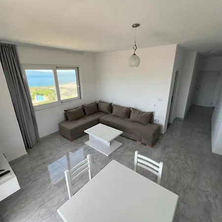 Beauty ! Uphill Location