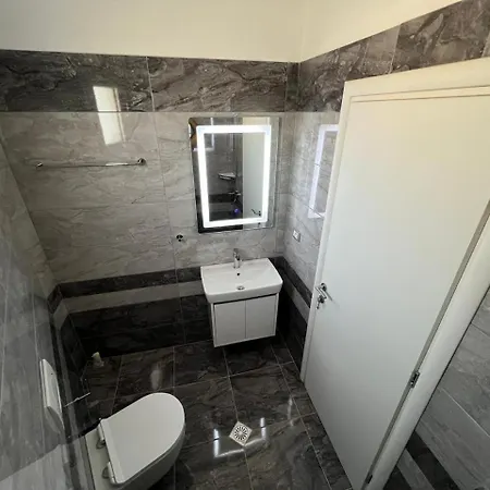 Beauty ! Uphill Location Апартаменты *