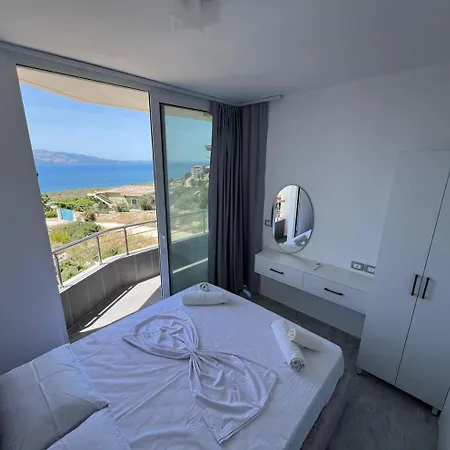 Апартаменты Beauty ! Uphill Location Саранда
