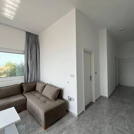 Beauty ! Uphill Location