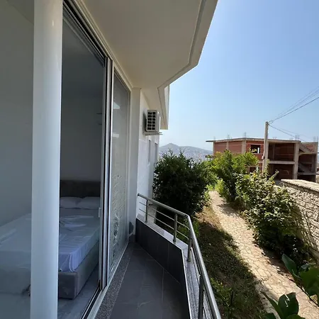 Beauty ! Uphill Location Apartment