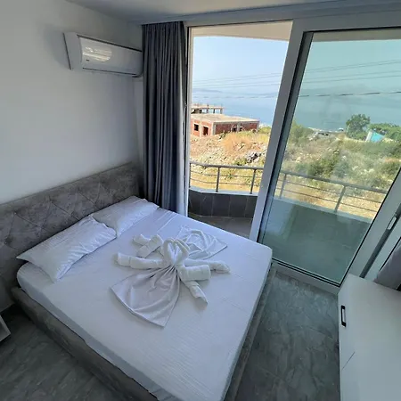 Beauty ! Uphill Location Sarandë
