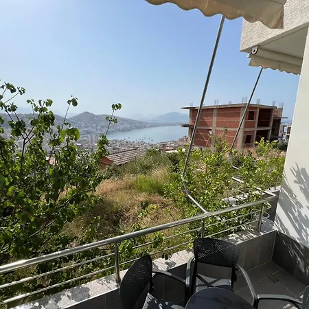 Beauty ! Uphill Location Apartment