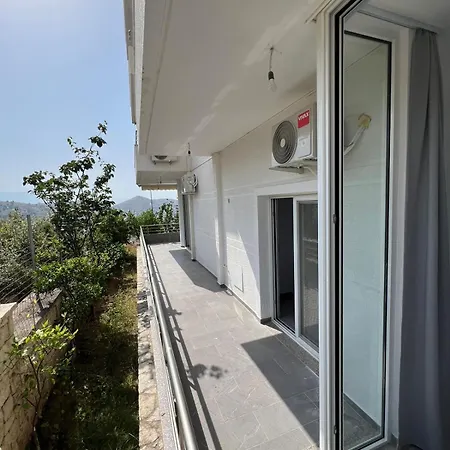 Beauty ! Uphill Location Sarandë