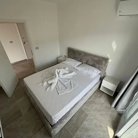Апартаменты Beauty ! Uphill Location Саранда