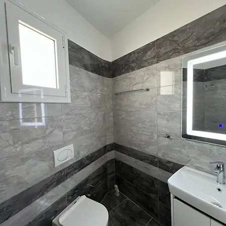 Beauty ! Uphill Location * Saranda