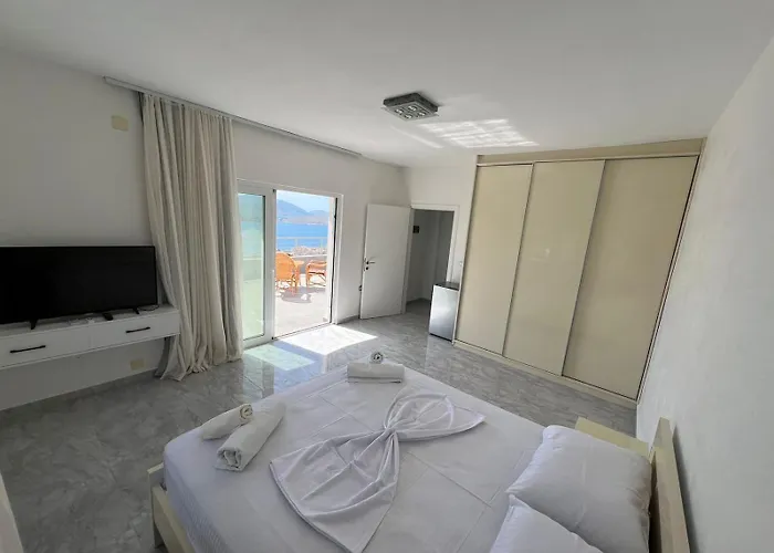 Appartement Beauty ! Uphill Location Saranda