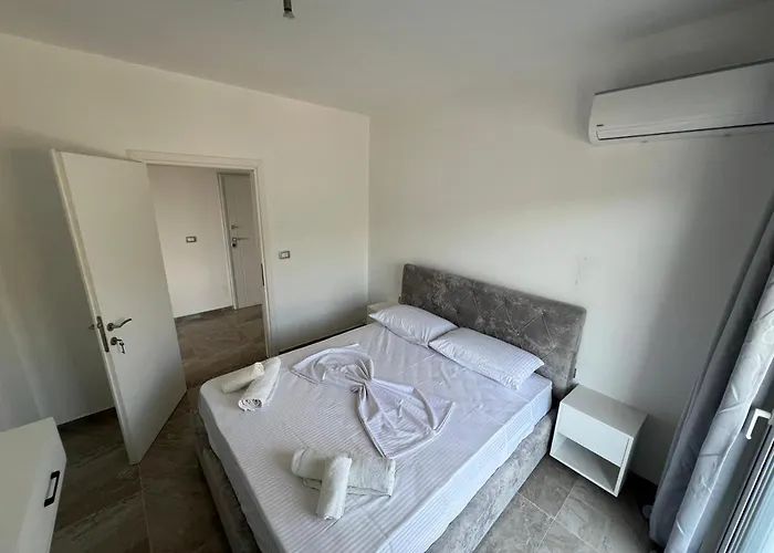 Apartment Beauty ! Uphill Location *