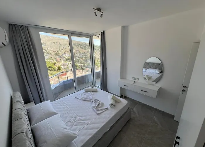 Beauty ! Uphill Location *