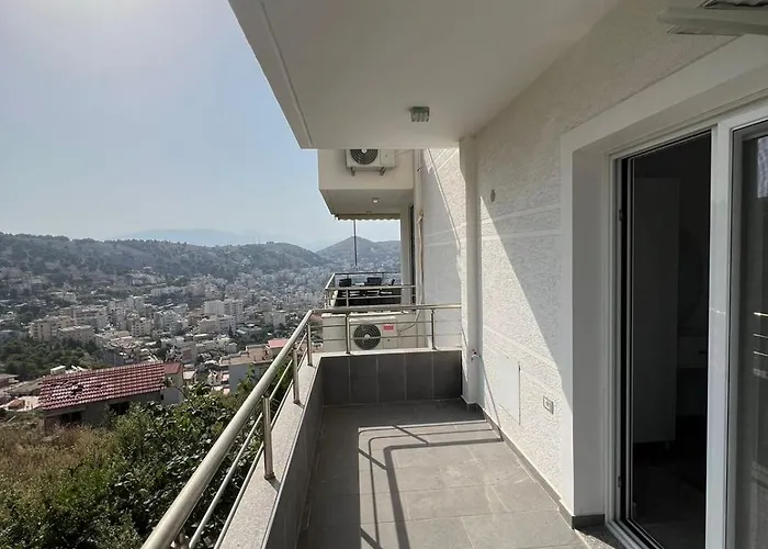 Beauty ! Uphill Location *