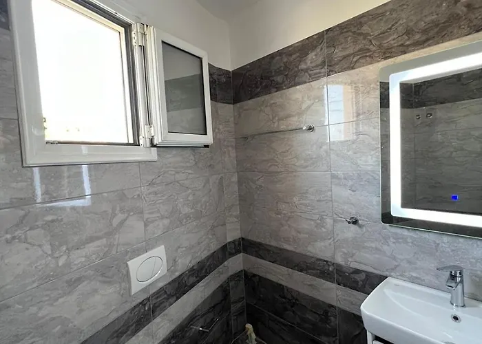 Beauty ! Uphill Location * Saranda