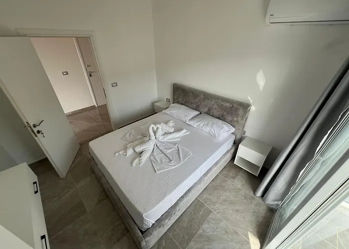 Appartement Beauty ! Uphill Location Saranda